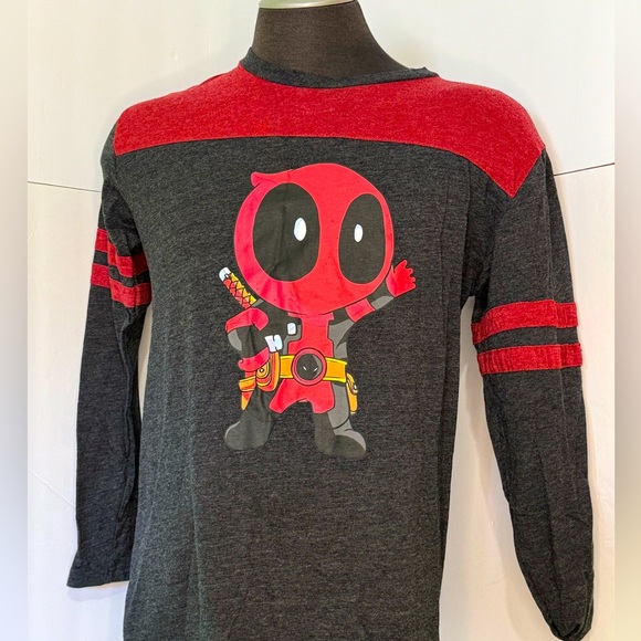 Marvel Other - Deadpool T Shirt